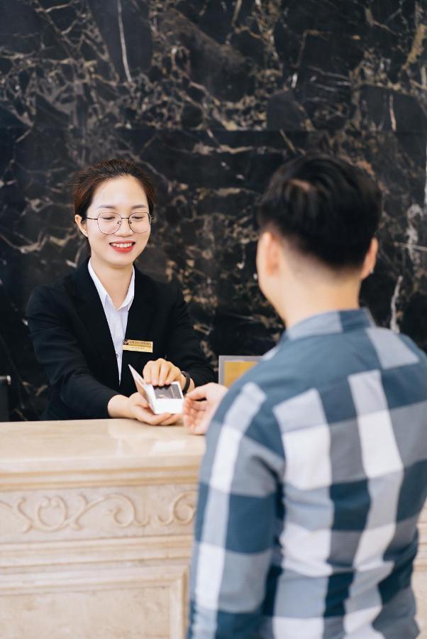 Manh Quan Luxury Hotel Vinh Yen Exterior photo
